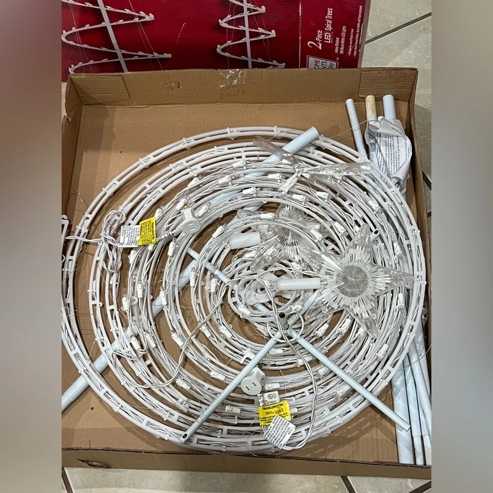 LED Spiral Christmas Trees with Star Toppers